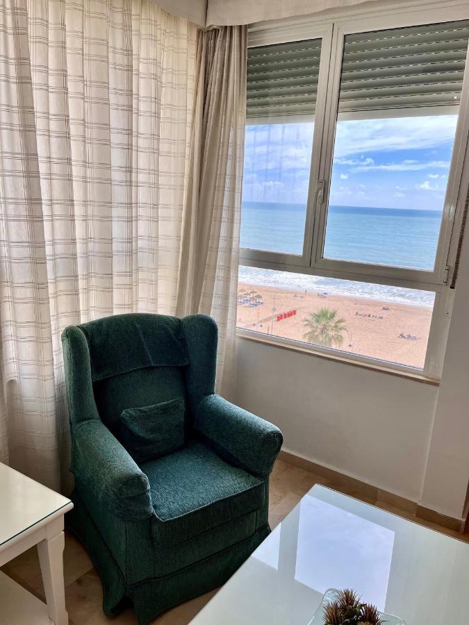 Appartamento Gatu Aguamarina Beach, Vistas Al Mar Playa Victoria Cadice Esterno foto